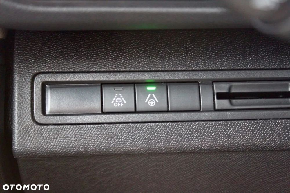 Peugeot 5008 BlueHDi 130 EAT8 GT - 34