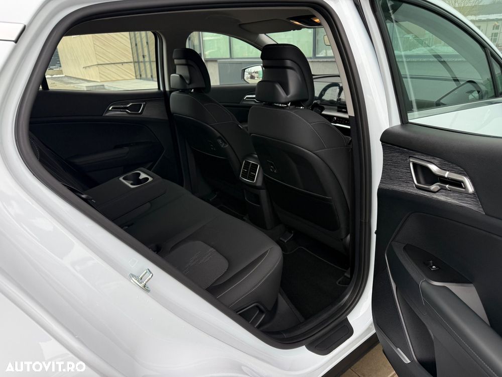 Kia Sportage 1.6 T-GDI 2WD Eco-Dynamics + (48V M-H) Ultimate Edition - 34