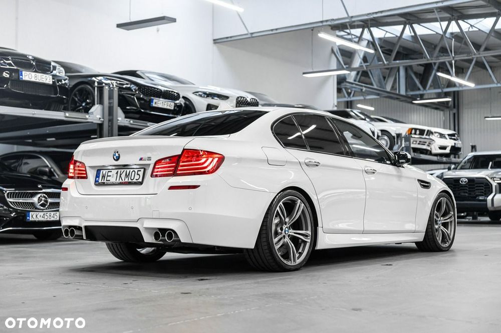BMW M5 DKG - 8