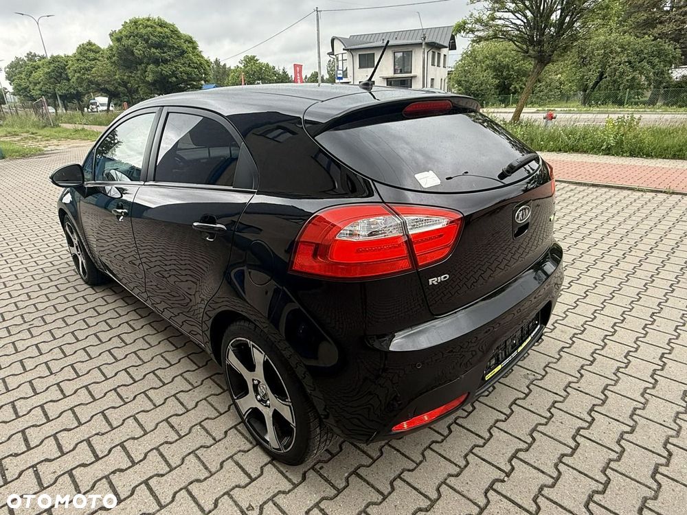 Kia Rio - 2