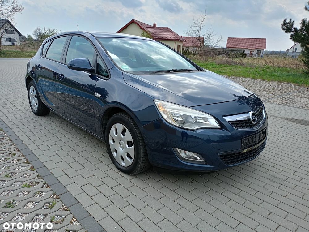Opel Astra - 2