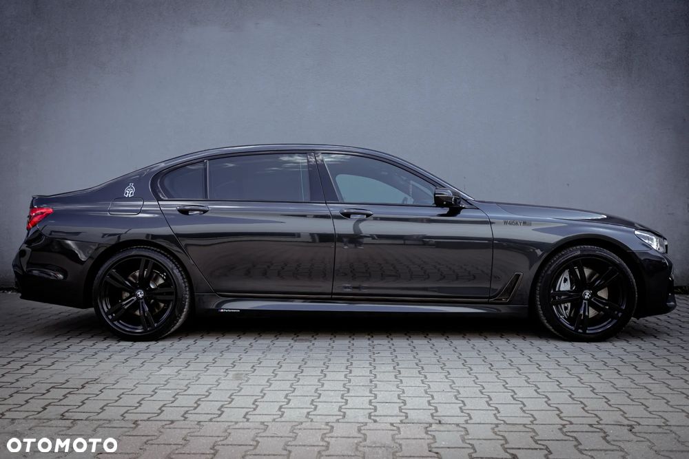 BMW Seria 7 750Li xDrive - 1