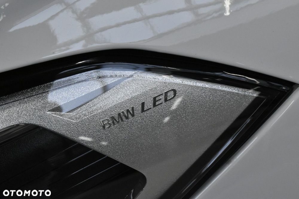 BMW X1 xDrive18d Sport Line - 24