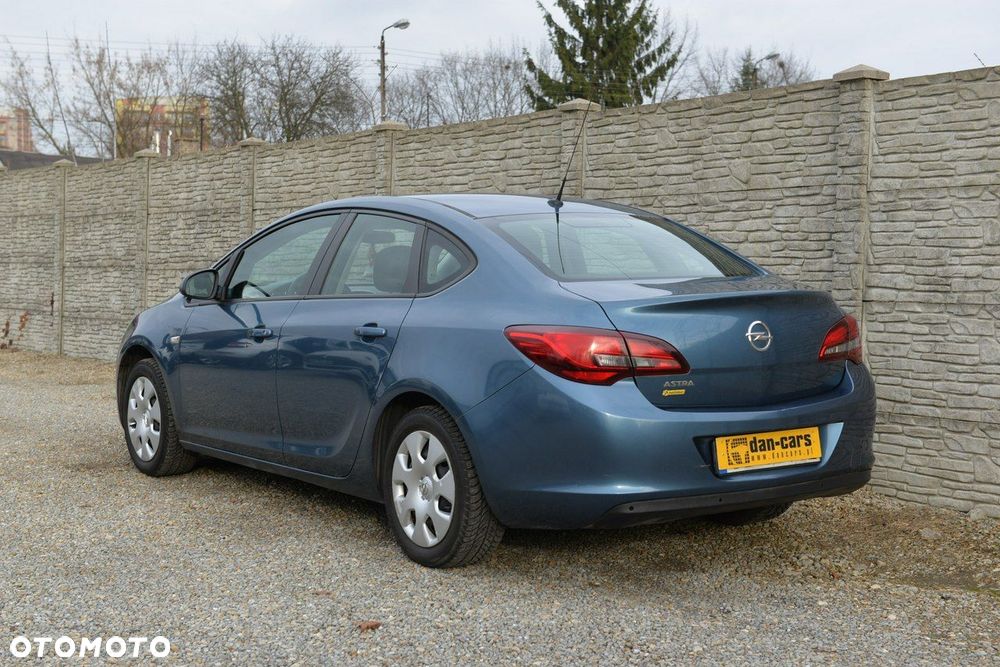 Opel Astra - 3