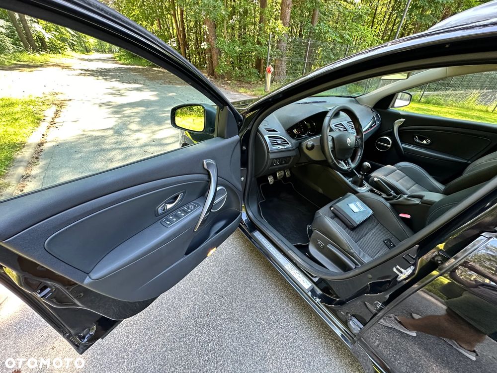 Renault Megane TCe 180 GT - 19