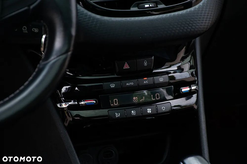 Peugeot 208 PureTech 110 Stop & Start Tech Edition - 33