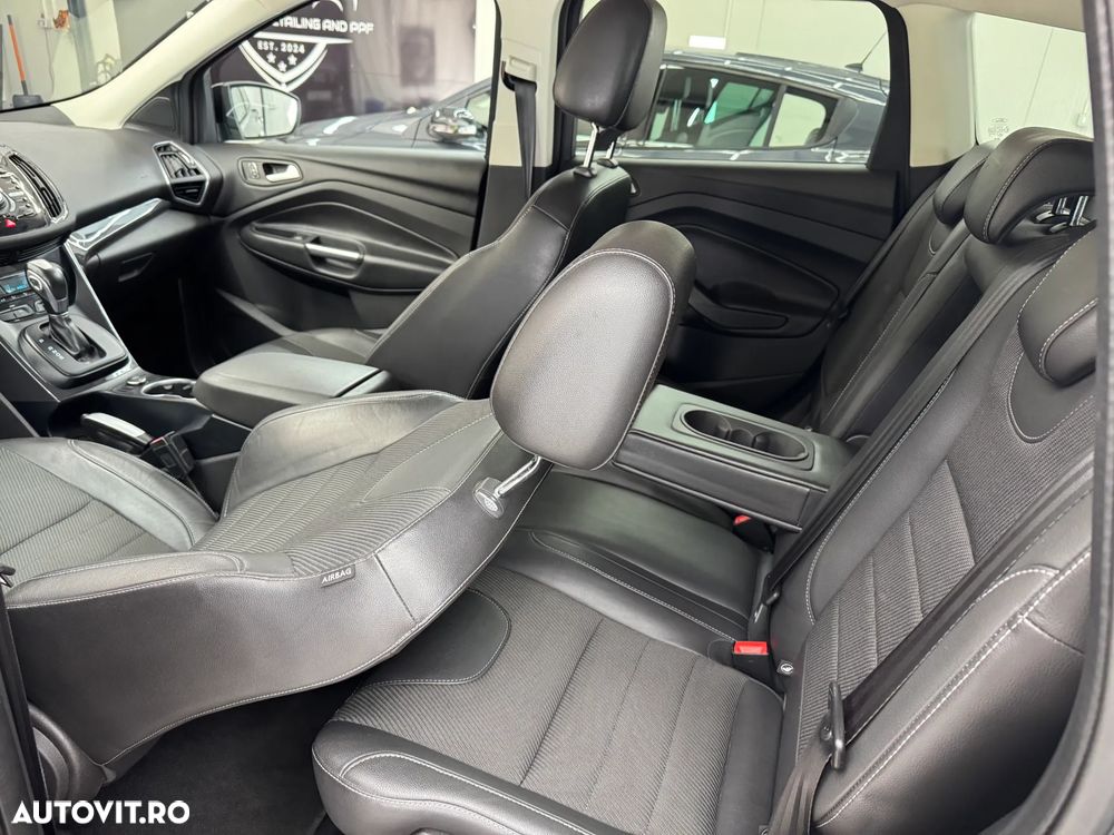 Ford Kuga 2.0 TDCi 4WD Powershift Titanium - 17