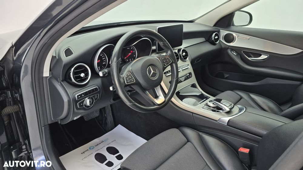 Mercedes-Benz C - 13