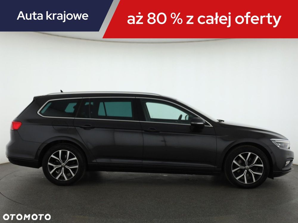 Volkswagen Passat Variant - 8