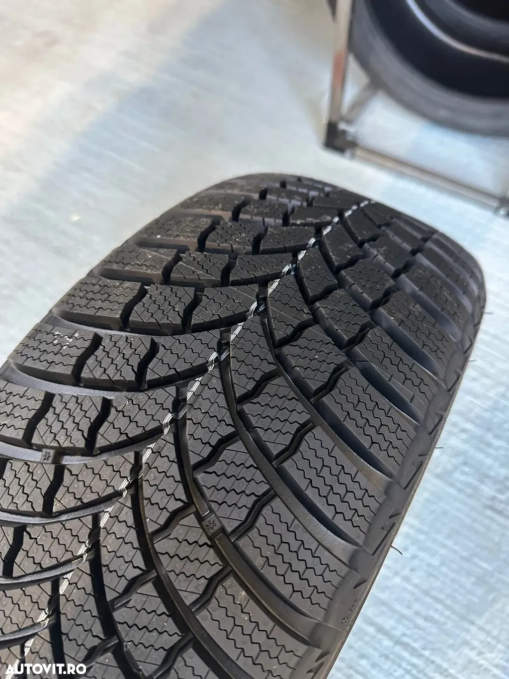 Anvelope de iarna 205/55 R16 Bridgestone LM001E 91H, LM005 91 T - 3