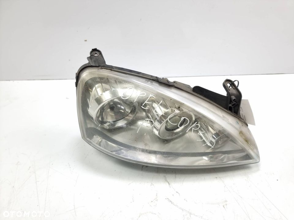 LAMPA PRAWA PRZÓD OPEL CORSA C 13237262 SOCZEWKA - 1