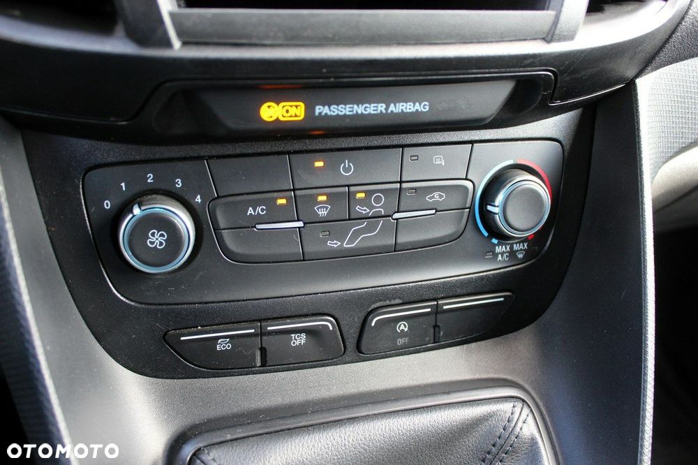 Ford Transit Connect - 16