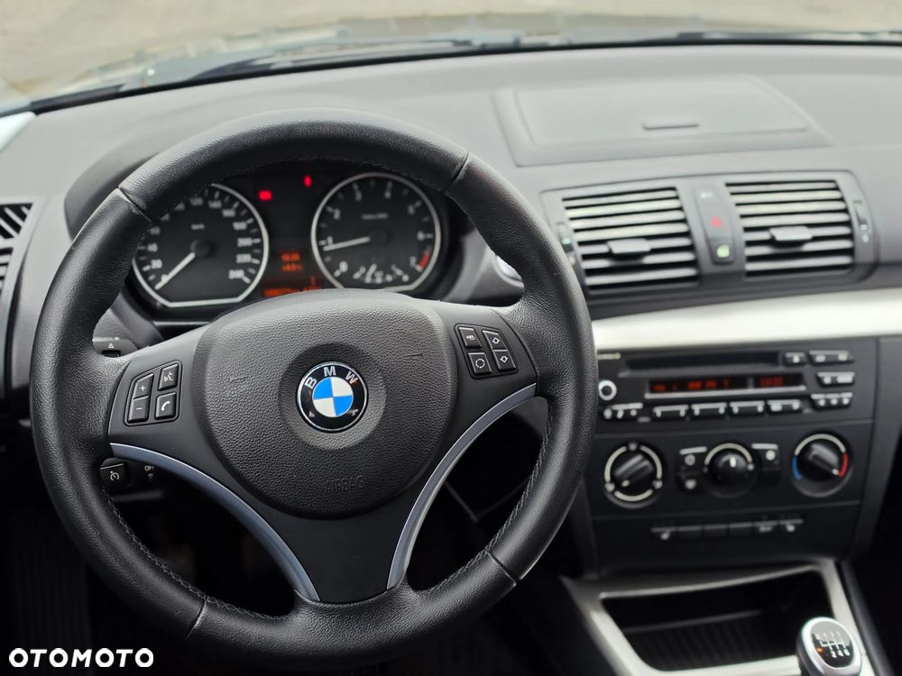 BMW Seria 1 116i Edition Sport - 22