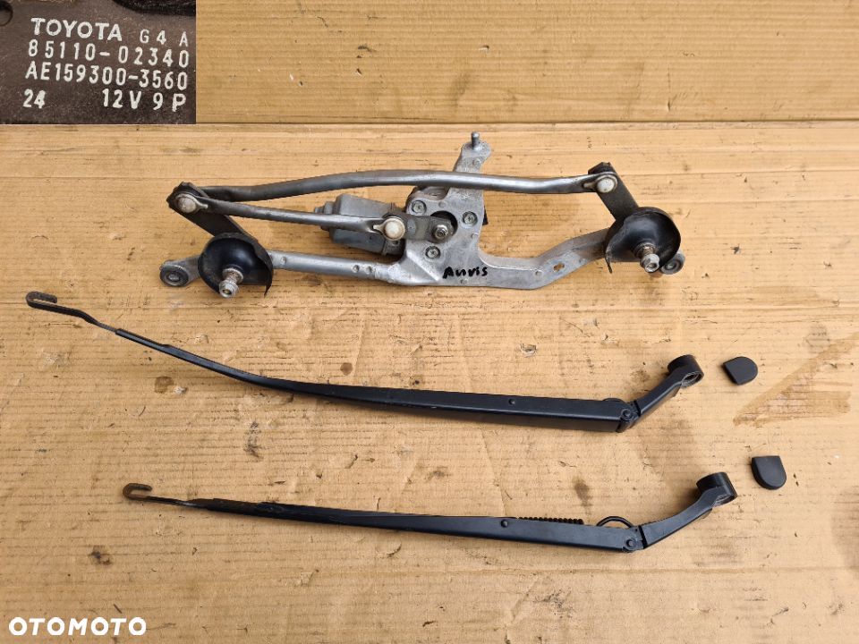 Toyota Auris II E18 mechanizm wycieraczek szyby przedniej czołowej ramiona prawe lewe - 1