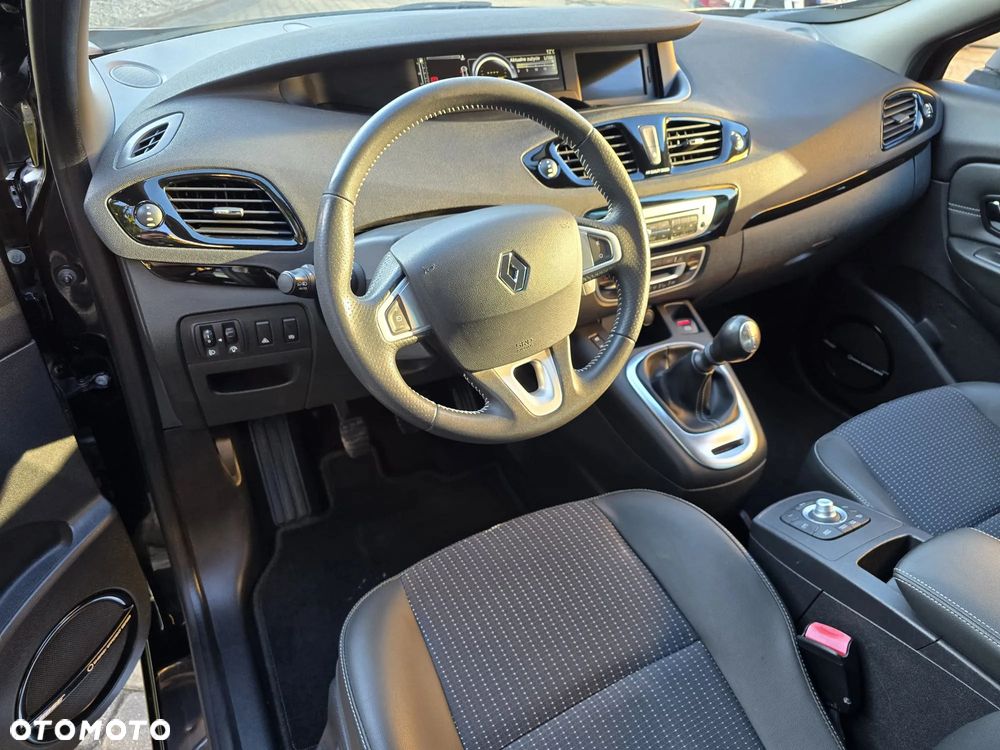 Renault Grand Scenic - 9