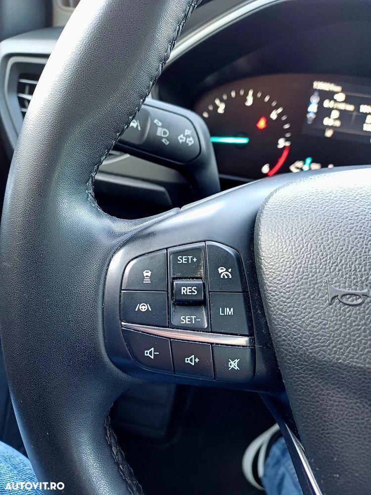 Ford Focus - 25