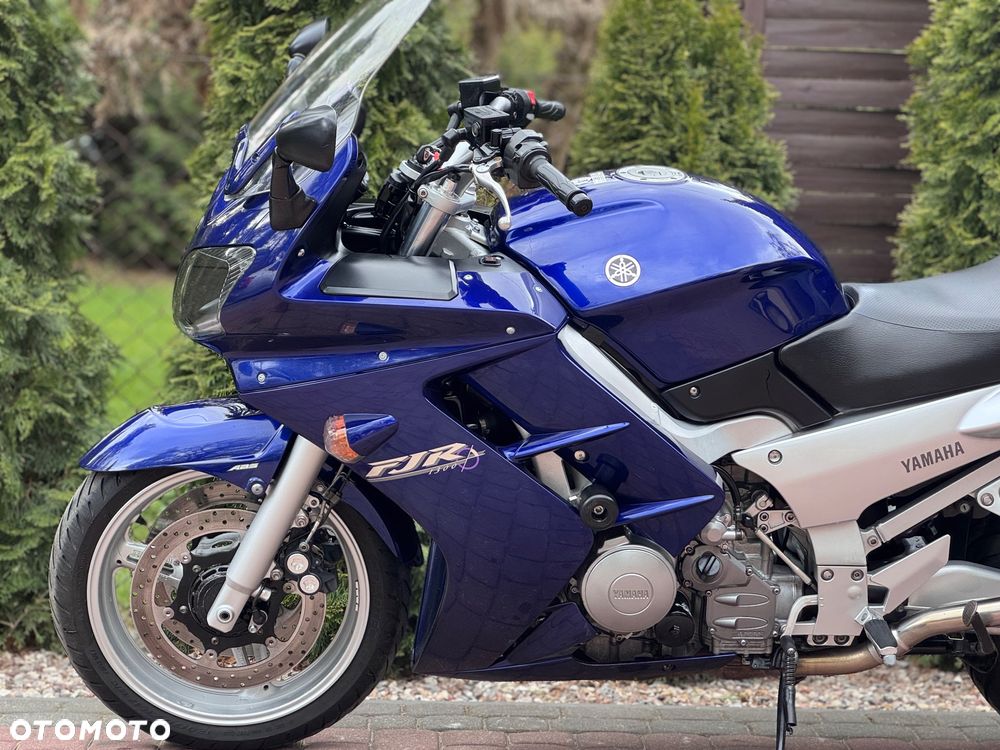 Yamaha FJR - 19