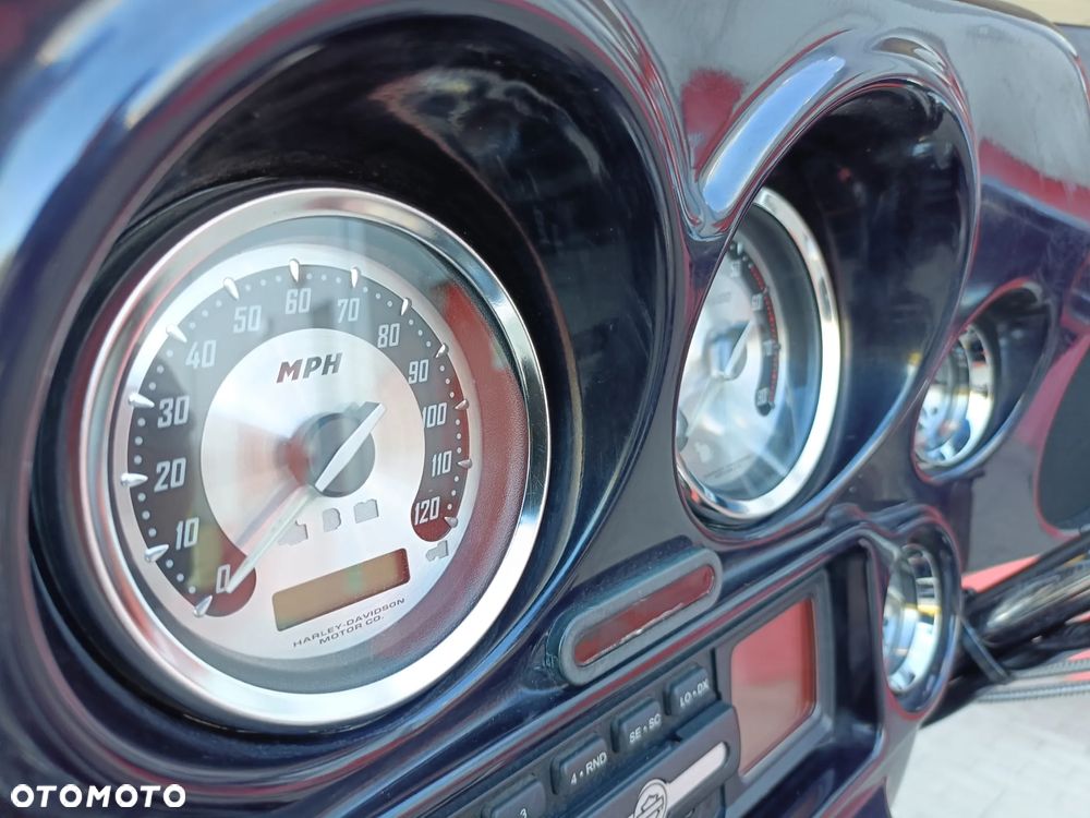 Harley-Davidson FLH Electra Glide - 33