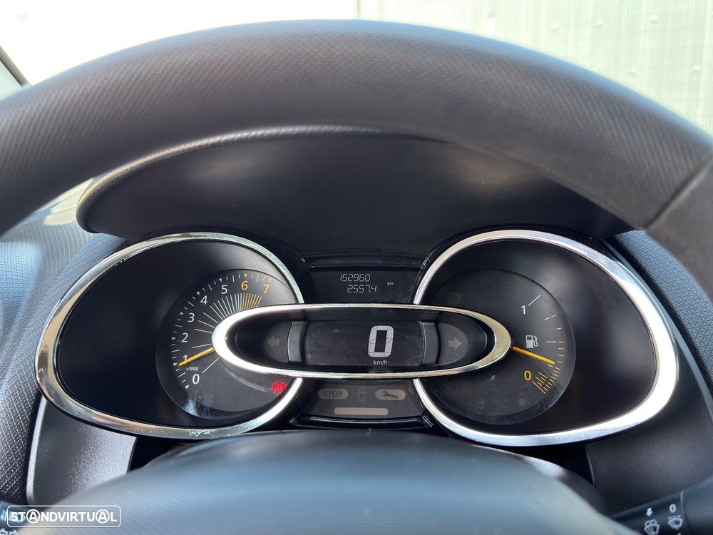 Renault Clio 0.9 TCE Dynamique S - 12