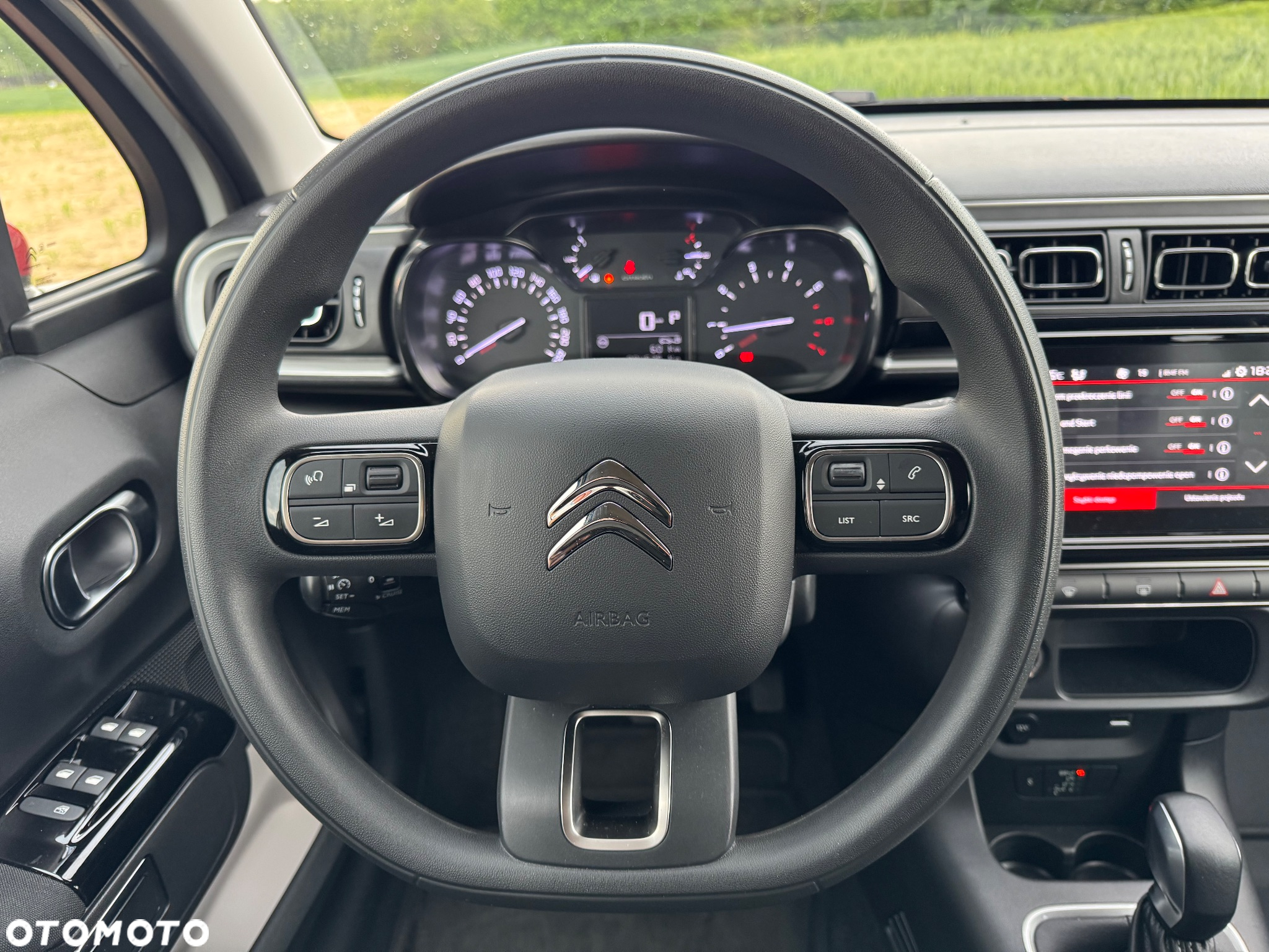 Citroën C3 1.2 PureTech Shine EAT6 - 10
