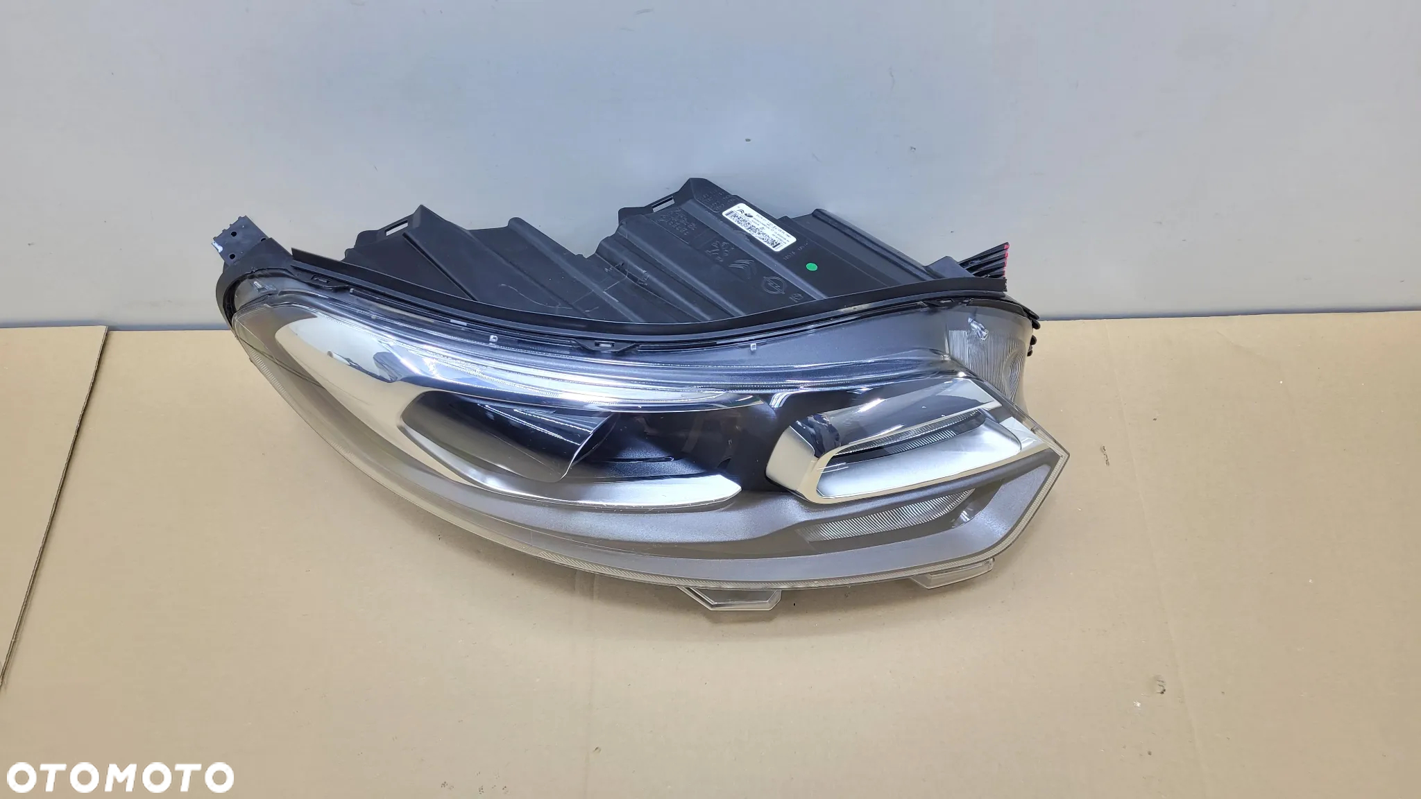 CITROEN JUMPY III SPACETOURER REFLEKTOR LAMPA PRAWY EU XENON 9808233980 - 2