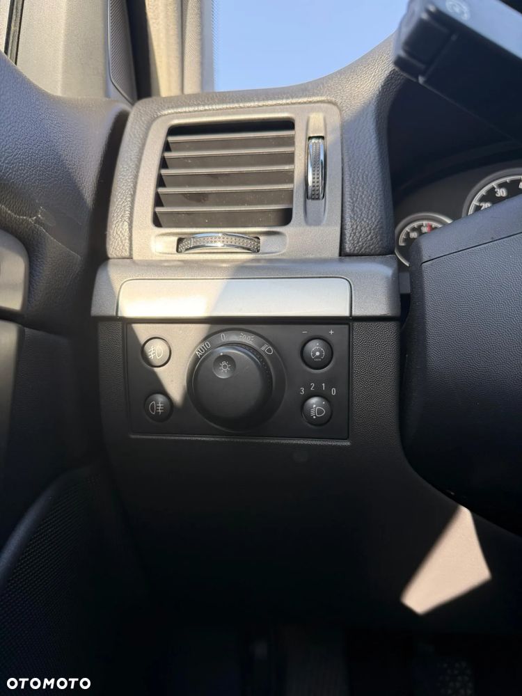 Opel Vectra 1.8 - 21