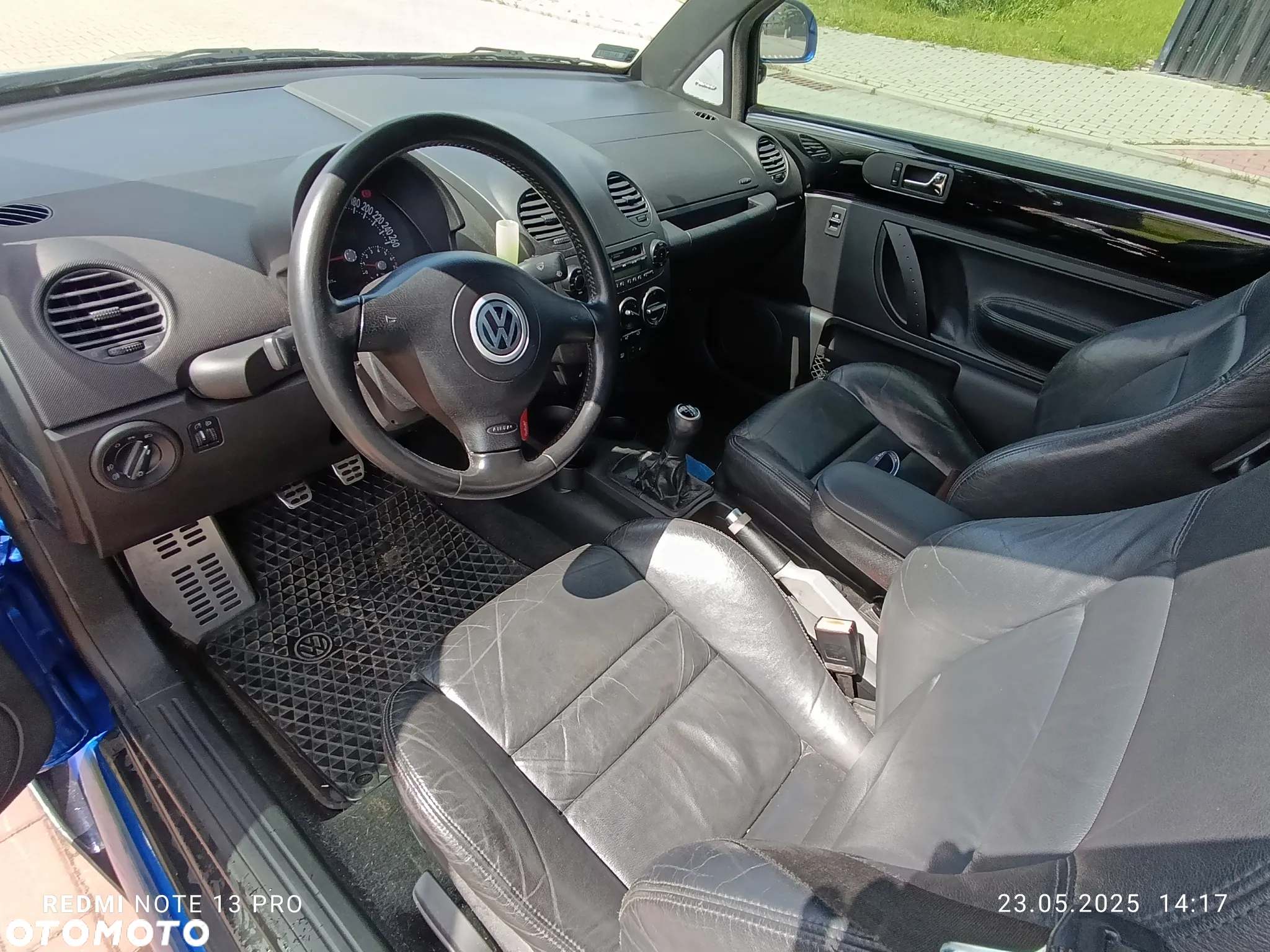 Volkswagen New Beetle 1.8T - 13