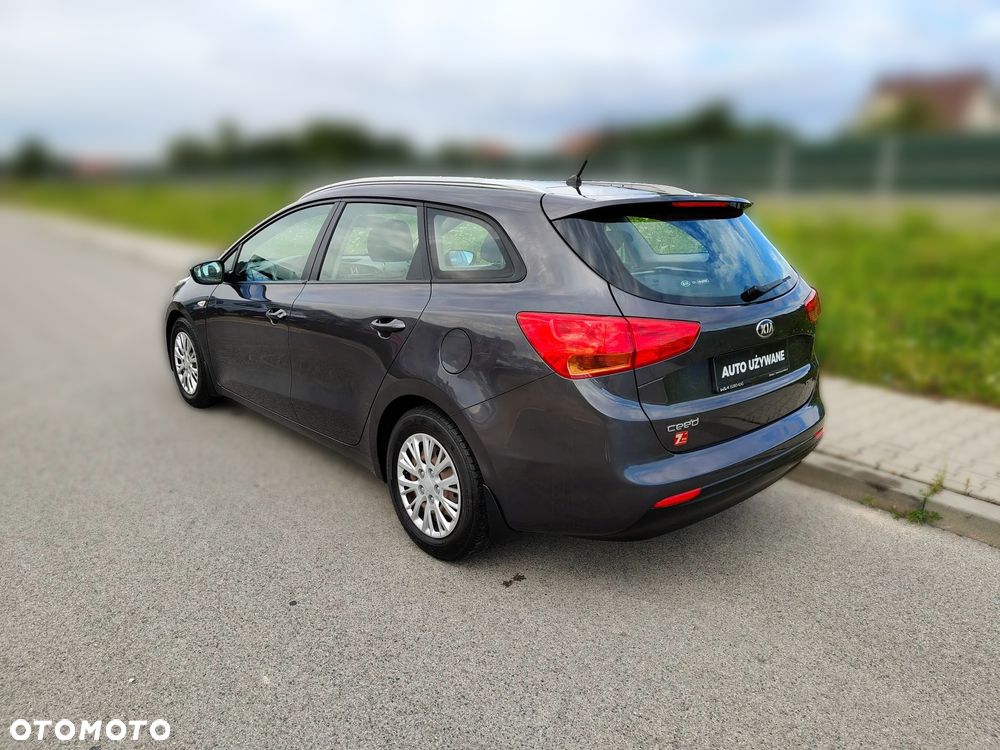 Kia Ceed 1.6 CRDi M - 11