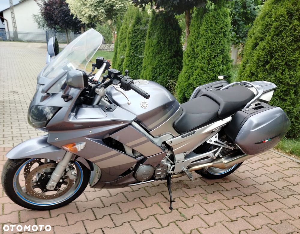 Yamaha FJR - 7