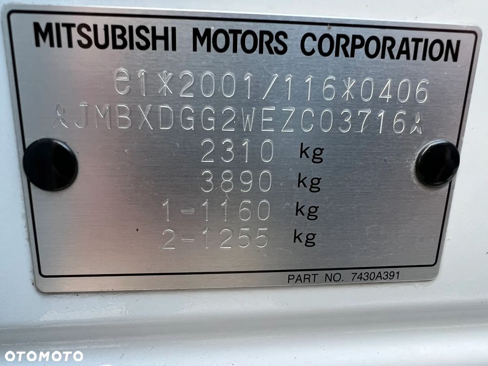 Mitsubishi Outlander 2.0 4WD Plus - 39