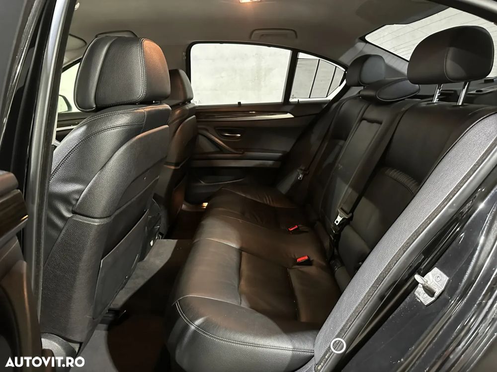 BMW Seria 5 528i Sport-Aut. Luxury Line - 22