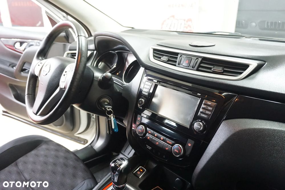 Nissan Qashqai 1.2 DIG-T Acenta - 21