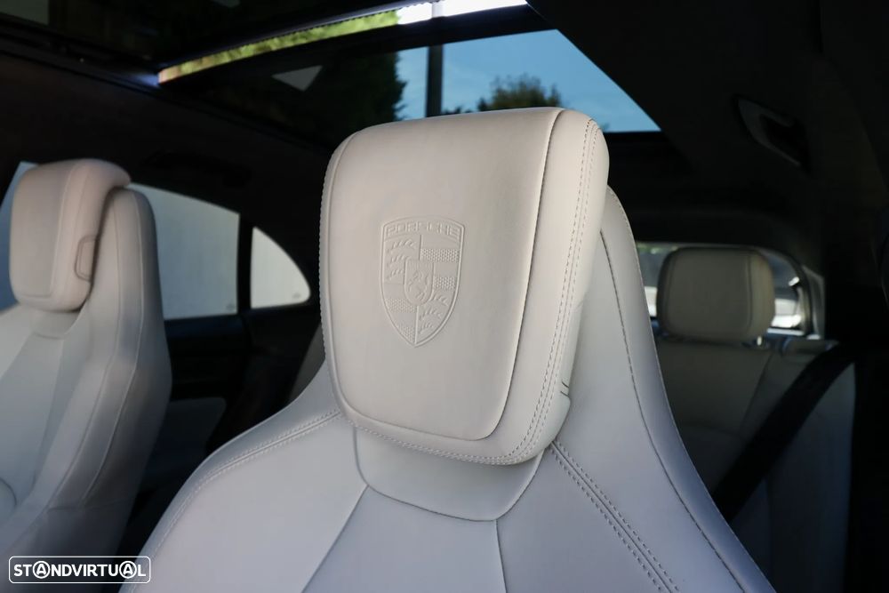 Porsche Macan Electric 4 - 19