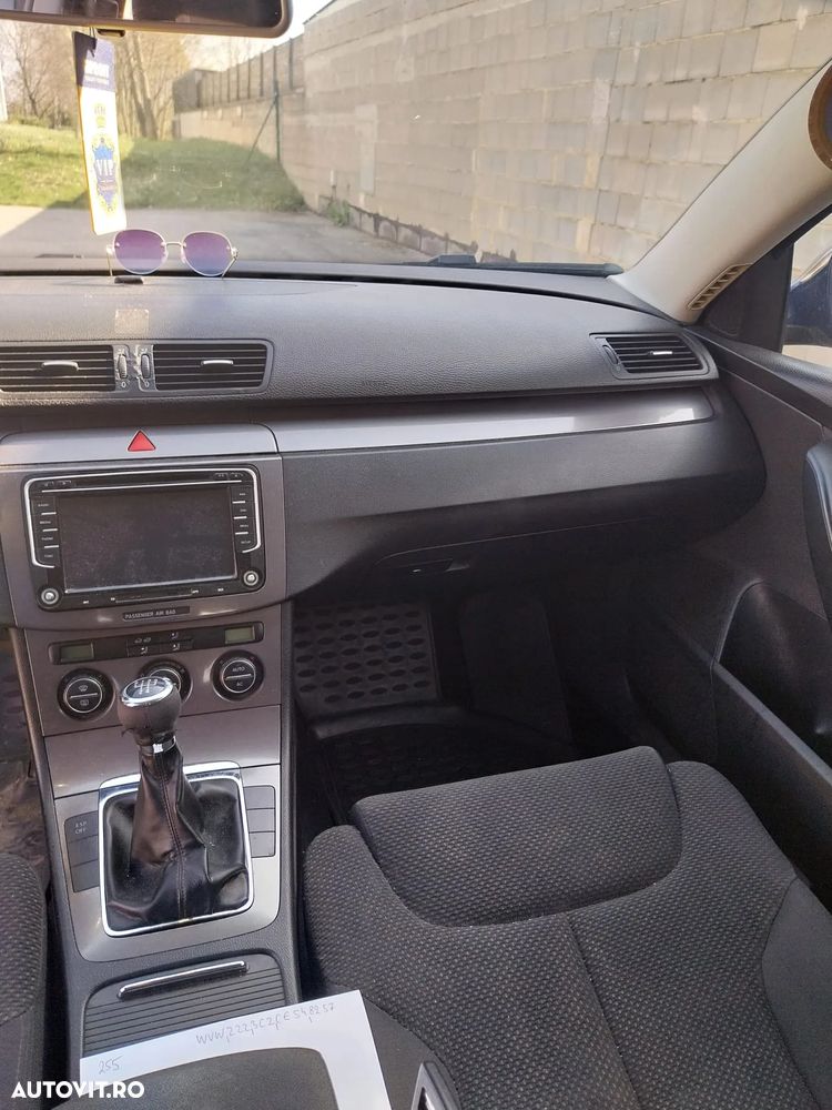 Volkswagen Passat 1.9TDI Trendline DPF BlueMotion - 6