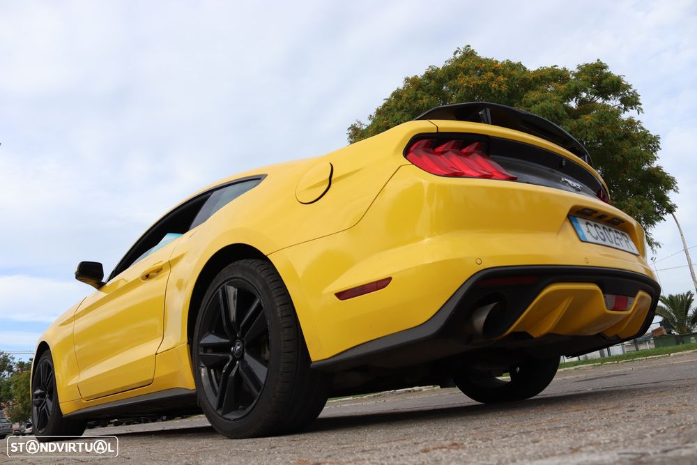 Ford Mustang 2.3i EcoBoost - 8