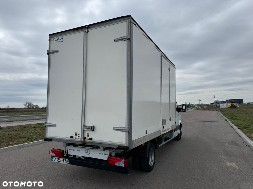 Mercedes-Benz Sprinter - 6