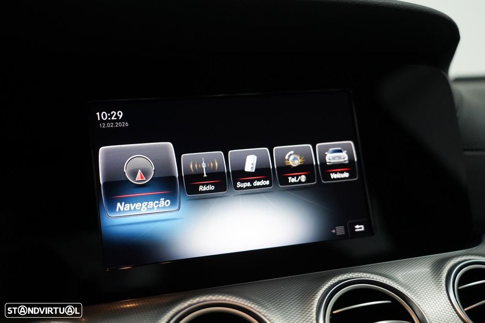 Mercedes-Benz E 220 d AMG Line - 11