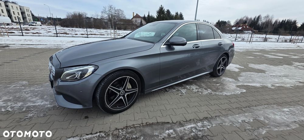 Mercedes-Benz Klasa C 180 9G-TRONIC AMG Line - 10