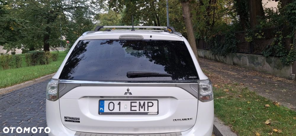 Mitsubishi Outlander - 9