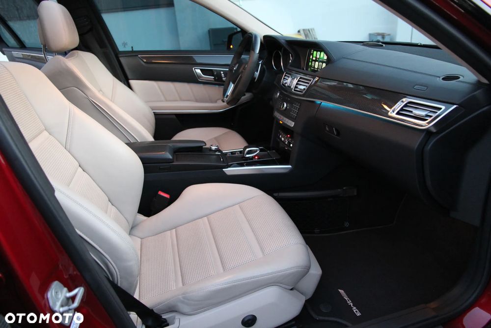 Mercedes-Benz Klasa E 63 AMG S 4-Matic - 27