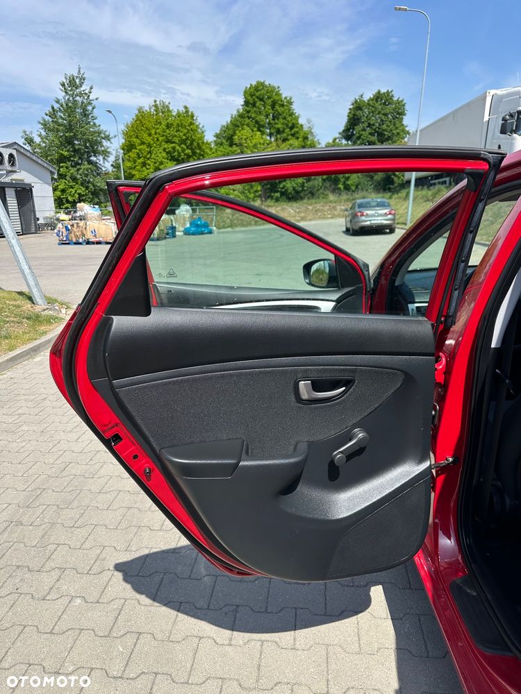 Hyundai i30 1.4 Style - 11