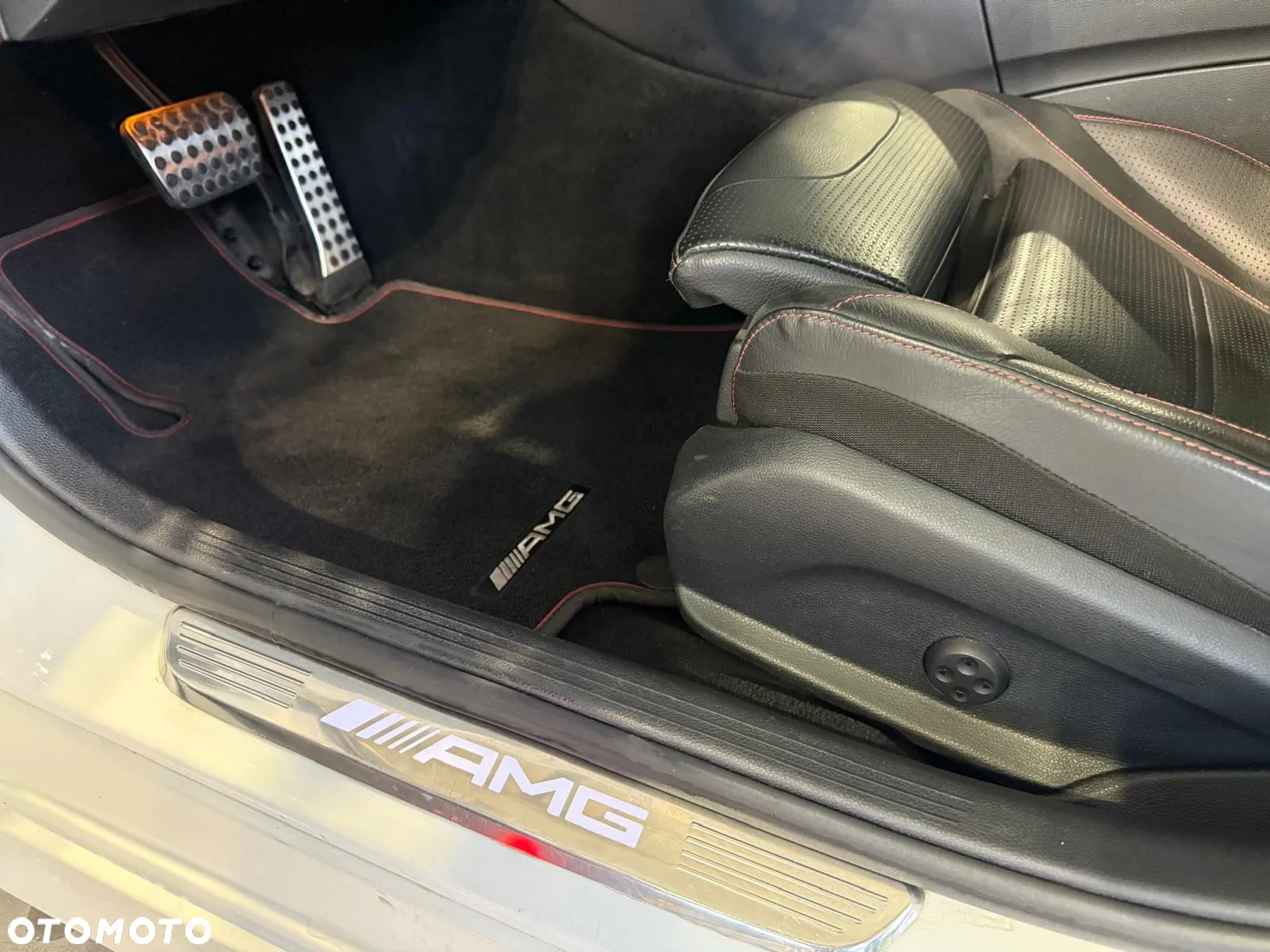 Mercedes-Benz Klasa C AMG 43 4Matic 9G-TRONIC - 15