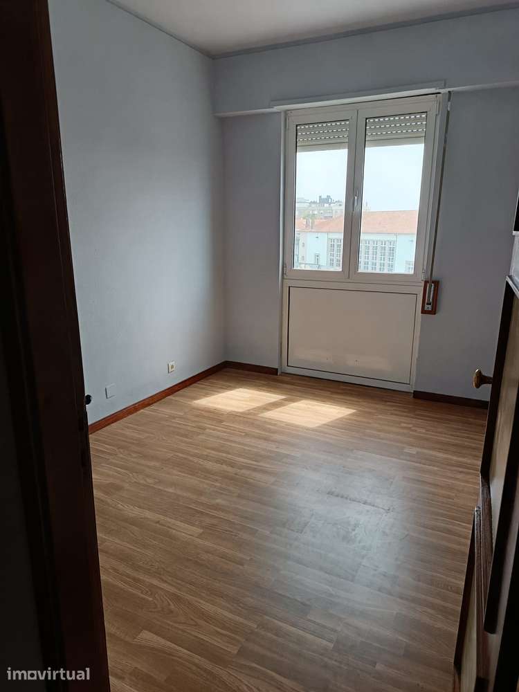 T3 no Porto com Cozinha Equipada | Rua Nove de Julho - Grande imagem: 5/8