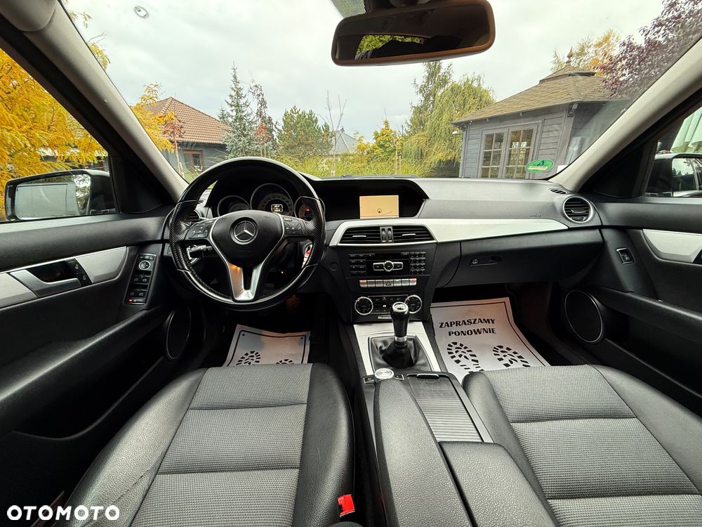 Mercedes-Benz Klasa C 180 CGI BlueEff Avantgarde - 7