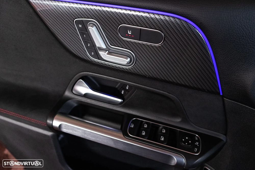 Mercedes-Benz GLB 220 d AMG Line - 10