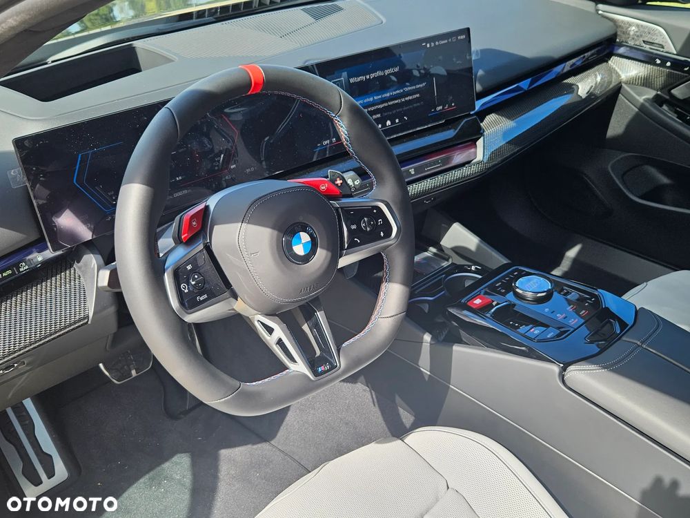 BMW M5 xDrive - 14