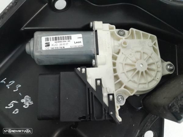 Elevador Tras Dto  Seat Leon (1P1) - 2