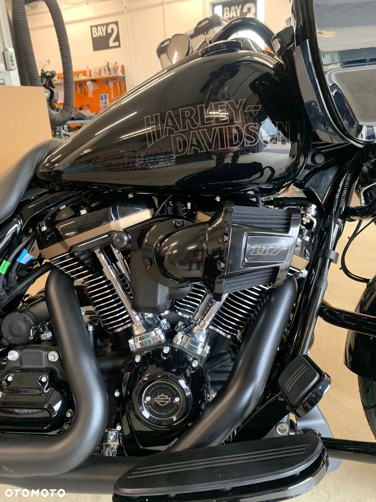 Harley-Davidson Touring Road Glide - 9