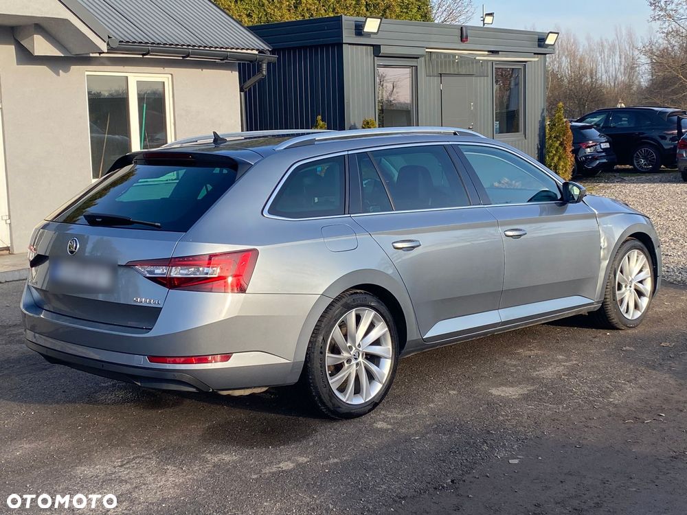 Skoda Superb 2.0 TSI L&K DSG - 2
