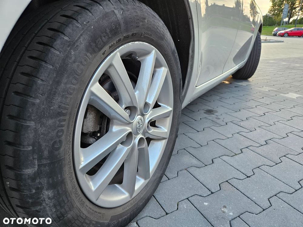 Toyota Auris - 9